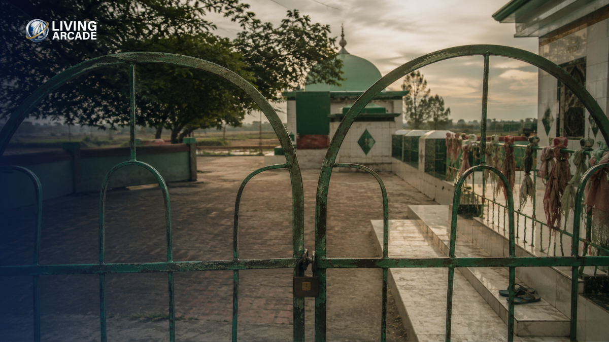Bangladesh shrine attacks at a Sufi mazar